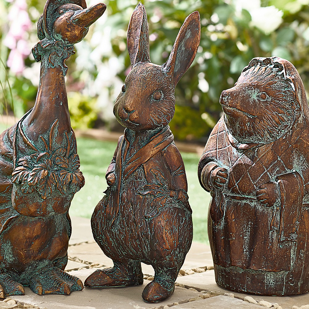 outdoor rabbit statue