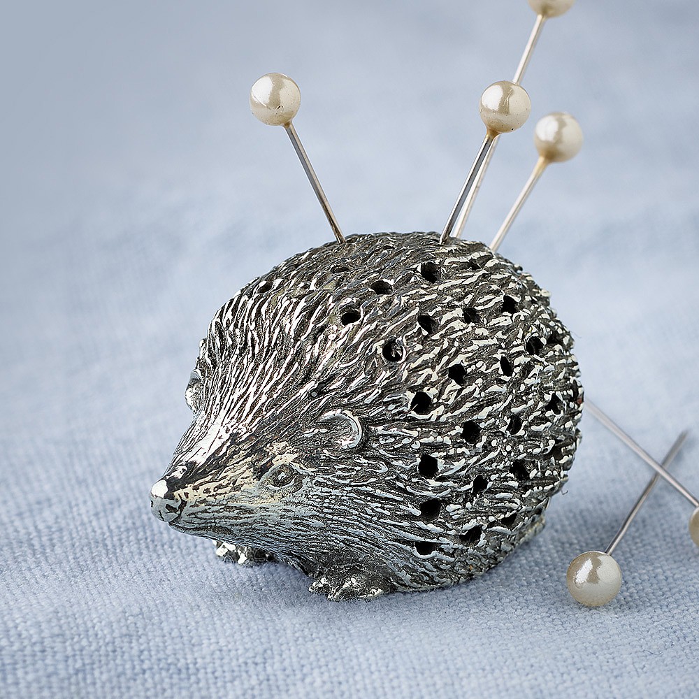luosh Hedgehog Pincushion Needle Holder Cute Soft Fabric Pin Cushion Women Sewing Craft Tools 