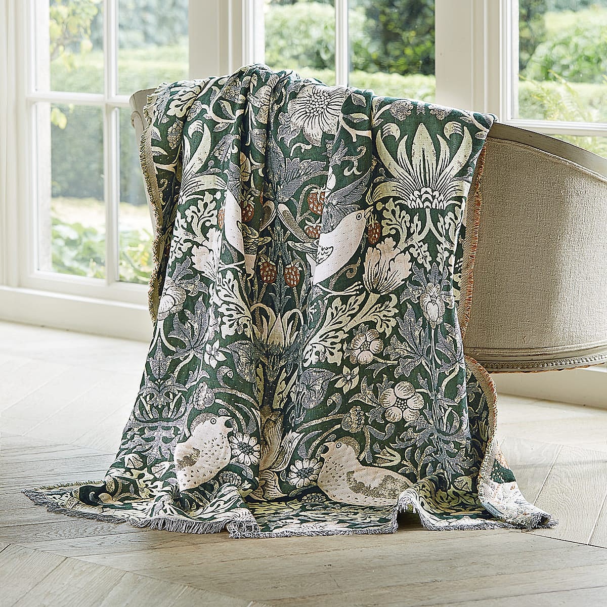 William Morris Strawberry Thief Woven Throw | Museum Selection