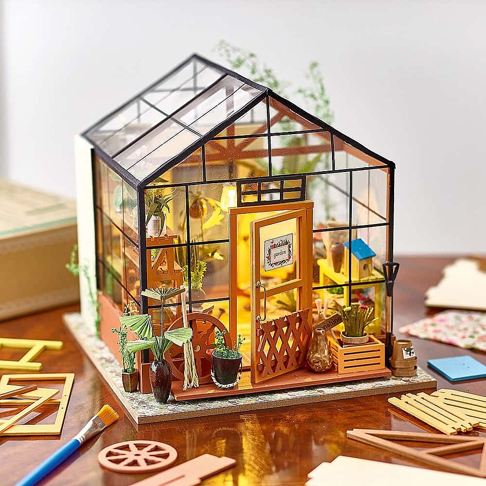 Greenhouse Diorama Kit Models & Miniatures Museum Selection