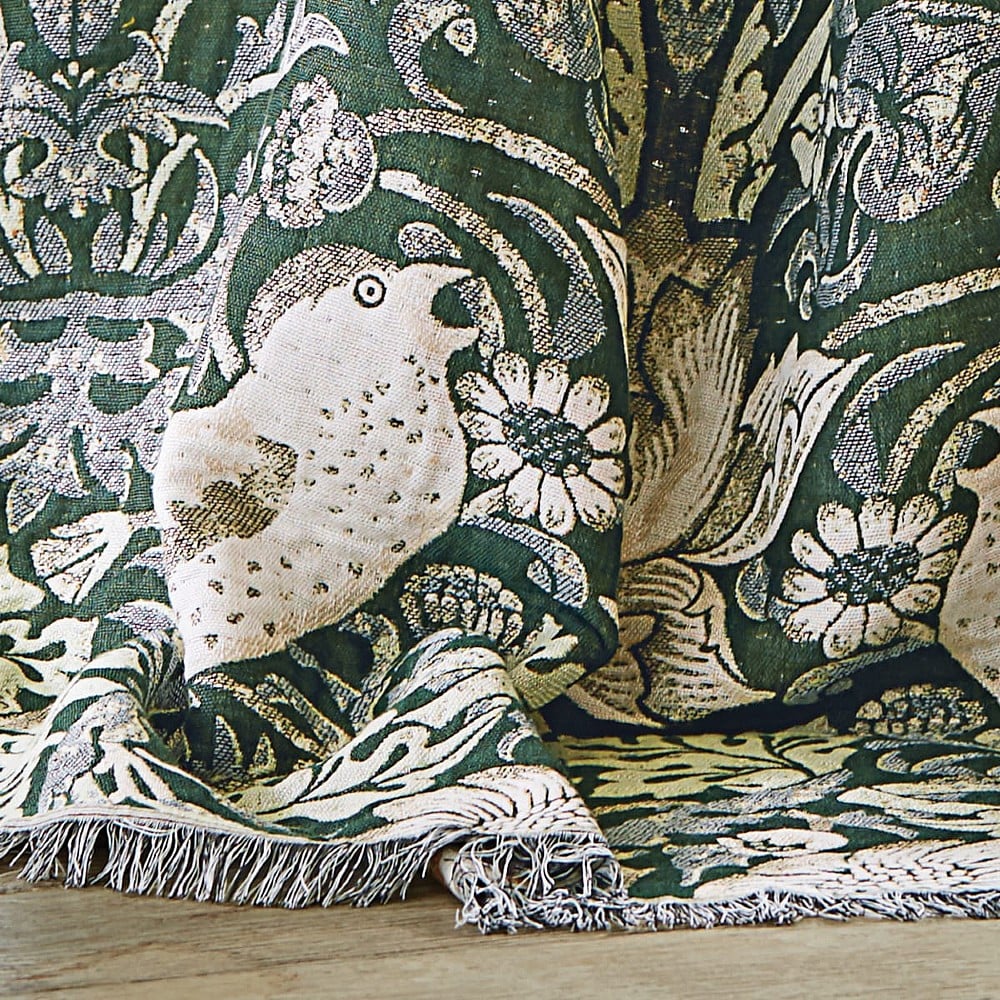 William Morris Strawberry Thief Woven Throw | Museum Selection